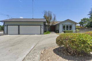 1660 Sunnyslope Road, Hollister, CA 95023