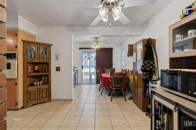 5512 Hillburn Road, Bakersfield, CA 93306
