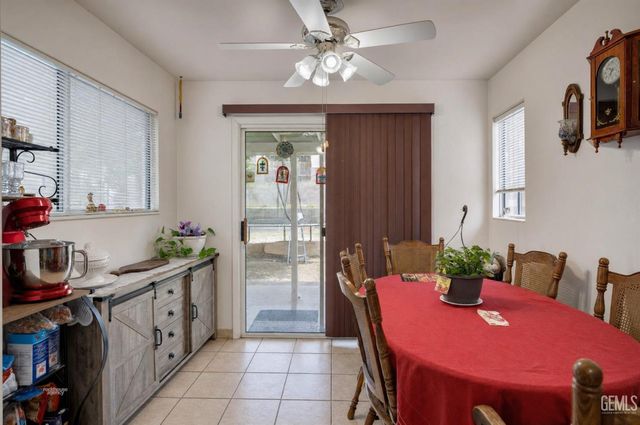 5512 Hillburn Road, Bakersfield, CA 93306