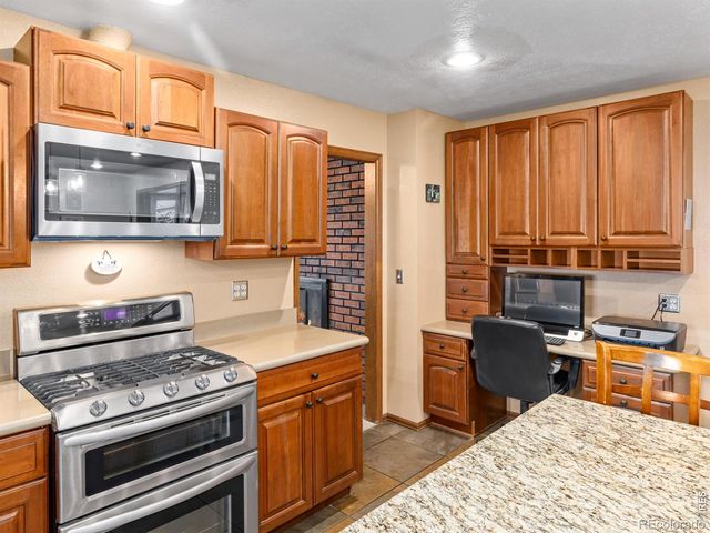 309 Glenview Court, Longmont, CO 80504