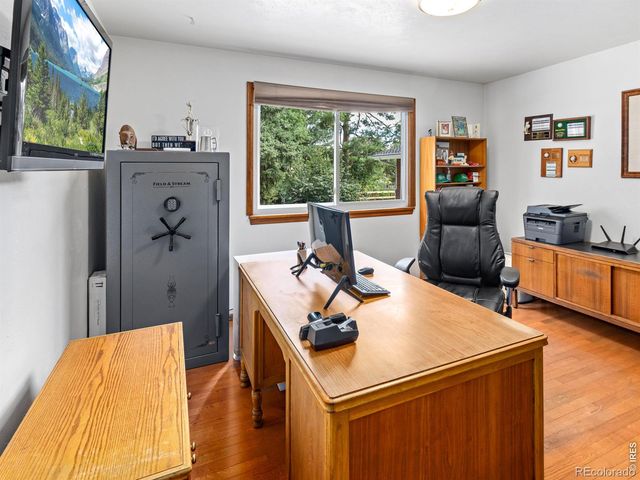 309 Glenview Court, Longmont, CO 80504