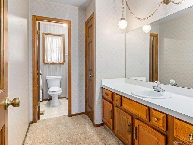 309 Glenview Court, Longmont, CO 80504