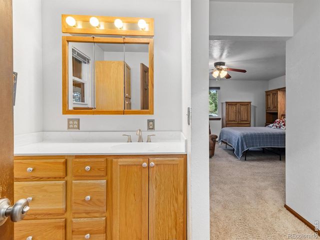 309 Glenview Court, Longmont, CO 80504