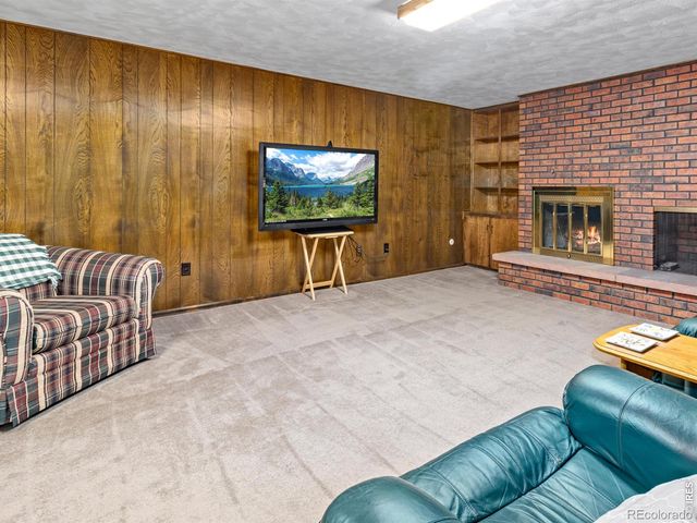 309 Glenview Court, Longmont, CO 80504