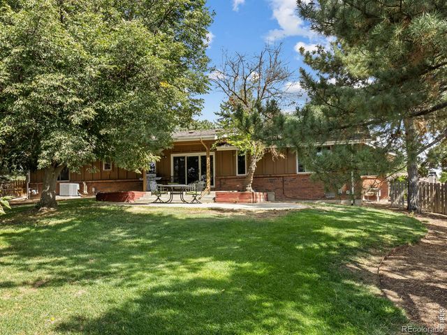 309 Glenview Court, Longmont, CO 80504