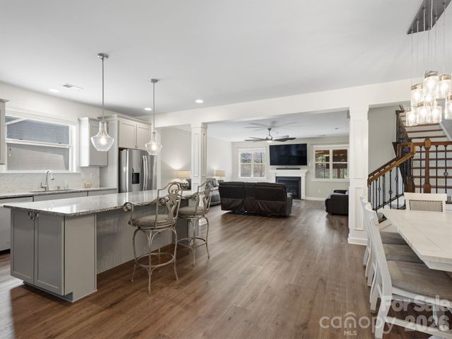 560 Sandbar Point, Clover, SC 29710