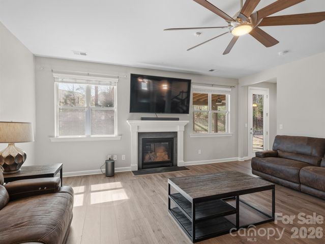 560 Sandbar Point, Clover, SC 29710