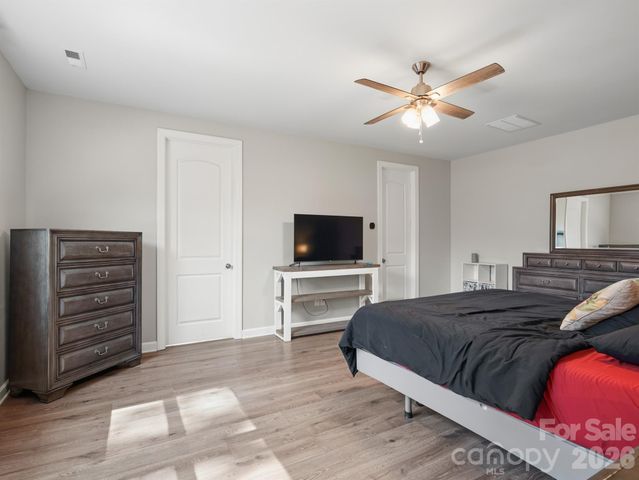 560 Sandbar Point, Clover, SC 29710