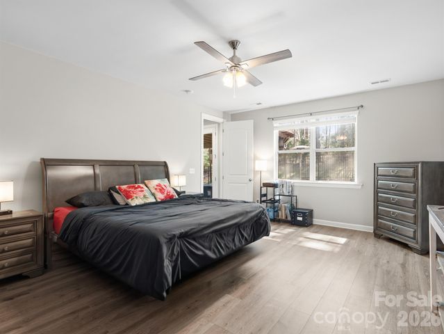 560 Sandbar Point, Clover, SC 29710