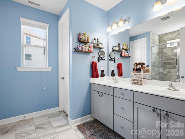 560 Sandbar Point, Clover, SC 29710