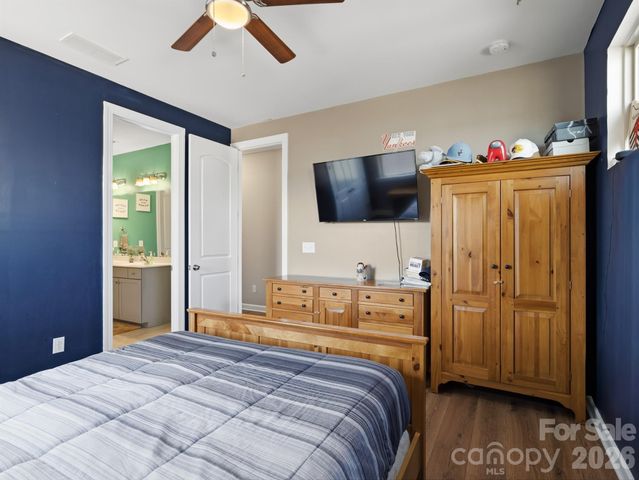 560 Sandbar Point, Clover, SC 29710