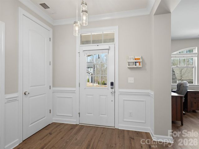 560 Sandbar Point, Clover, SC 29710