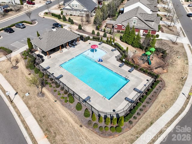 560 Sandbar Point, Clover, SC 29710