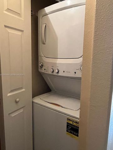 533 NE 3rd Ave 238, Fort Lauderdale, FL 33301