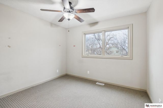 4209 Lake Street, Omaha, NE 68111