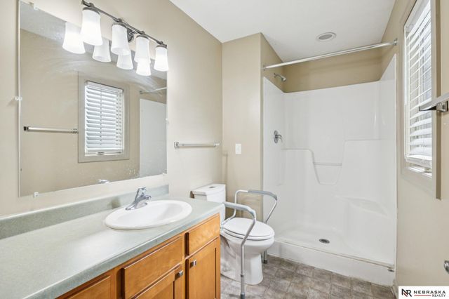 4209 Lake Street, Omaha, NE 68111