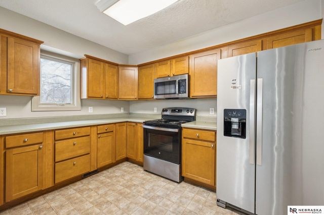 4209 Lake Street, Omaha, NE 68111