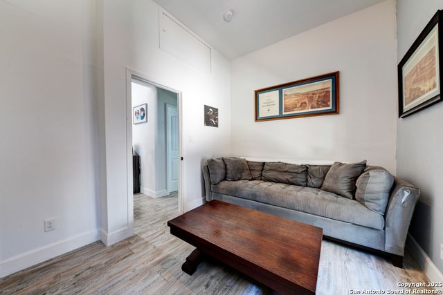 435 Belmont, San Antonio, TX 78202