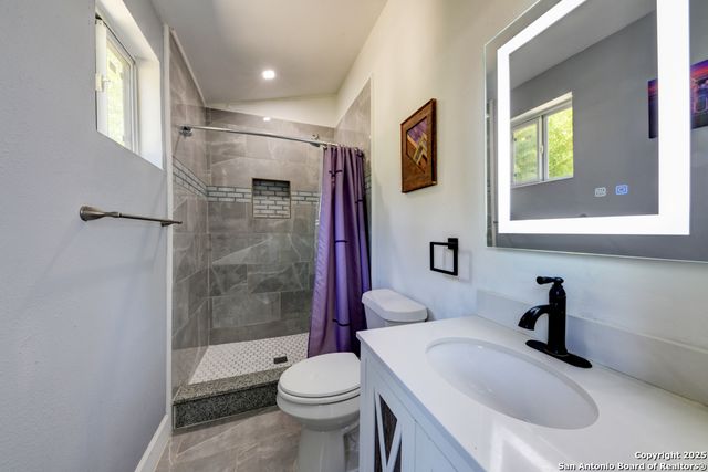 435 Belmont, San Antonio, TX 78202