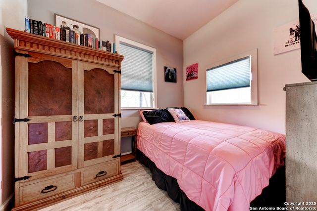 435 Belmont, San Antonio, TX 78202