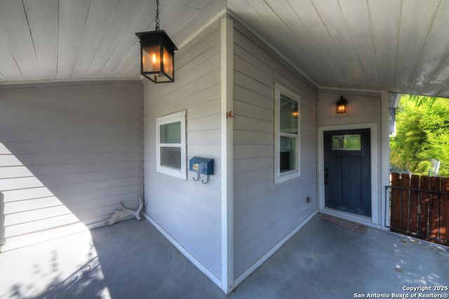 435 Belmont, San Antonio, TX 78202