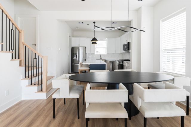 2428 Ella Boulevard, Houston, TX 77008