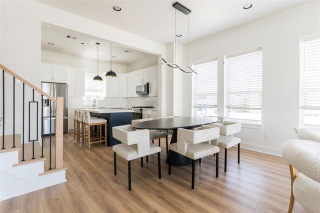 2428 Ella Boulevard, Houston, TX 77008