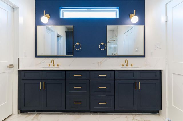 2428 Ella Boulevard, Houston, TX 77008