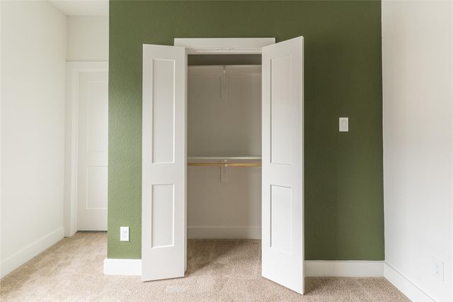 2428 Ella Boulevard, Houston, TX 77008