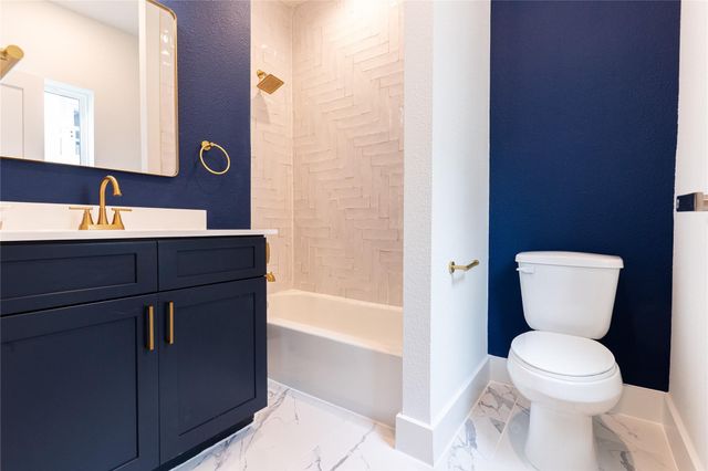 2428 Ella Boulevard, Houston, TX 77008