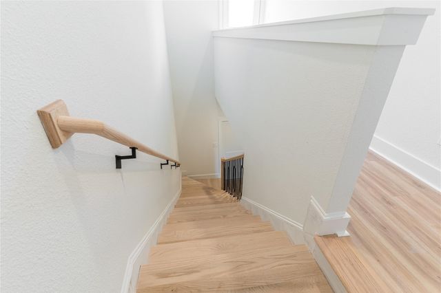 2428 Ella Boulevard, Houston, TX 77008