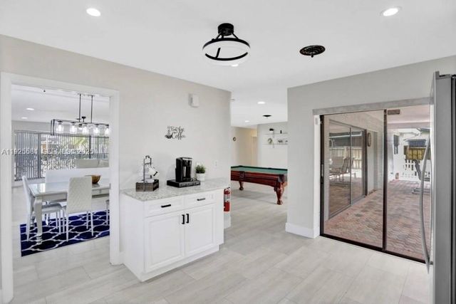 5500 Buchanan Street, Hollywood, FL 33021