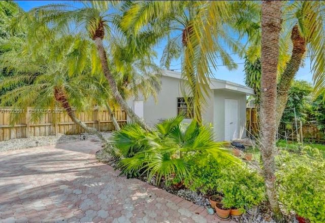 5500 Buchanan Street, Hollywood, FL 33021