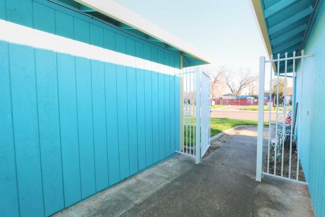 4409 Tallyho Dr, Sacramento, CA 95826