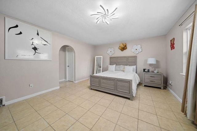 16915 Clan Macgregor Drive, Houston, TX 77084