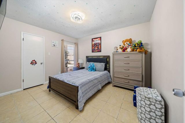 16915 Clan Macgregor Drive, Houston, TX 77084