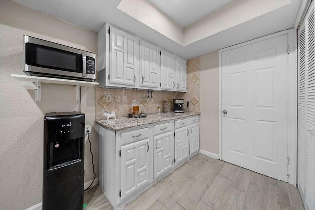 16915 Clan Macgregor Drive, Houston, TX 77084