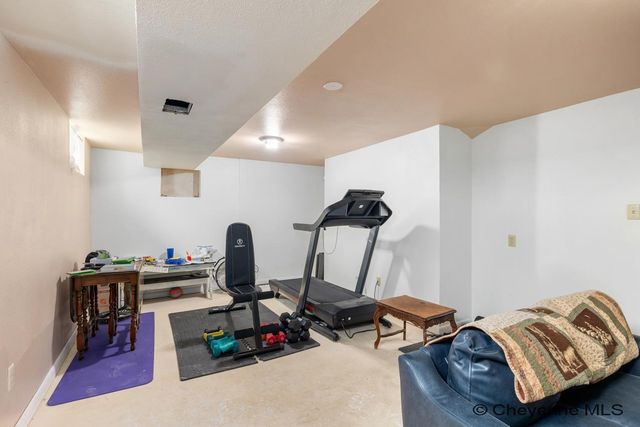 1017 MELTON ST, Cheyenne, WY 82009