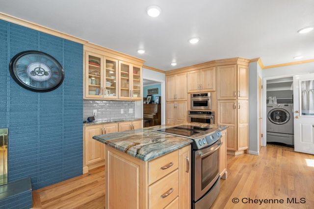 1017 MELTON ST, Cheyenne, WY 82009