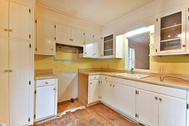 400 Micasa Drive, Pendleton, SC 29670