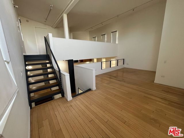 320 Indiana Avenue A, Venice, CA 90291