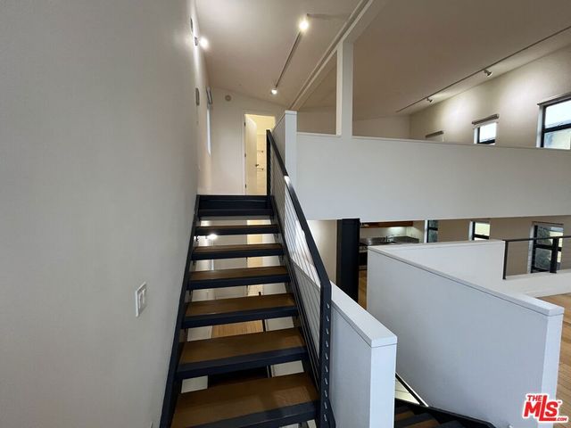 320 Indiana Avenue A, Venice, CA 90291