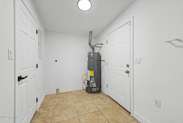 1737 W CAROL Avenue, Mesa, AZ 85202