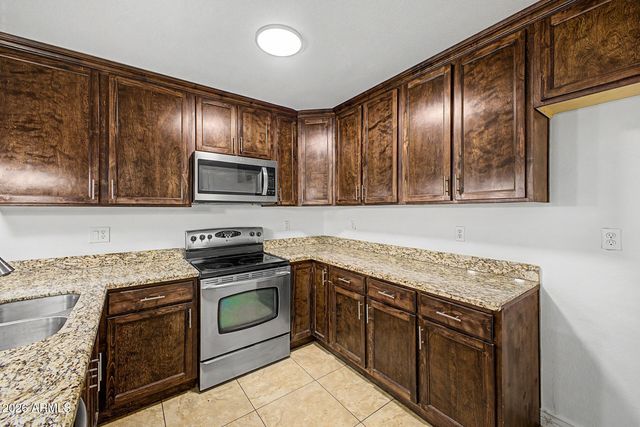 1737 W CAROL Avenue, Mesa, AZ 85202