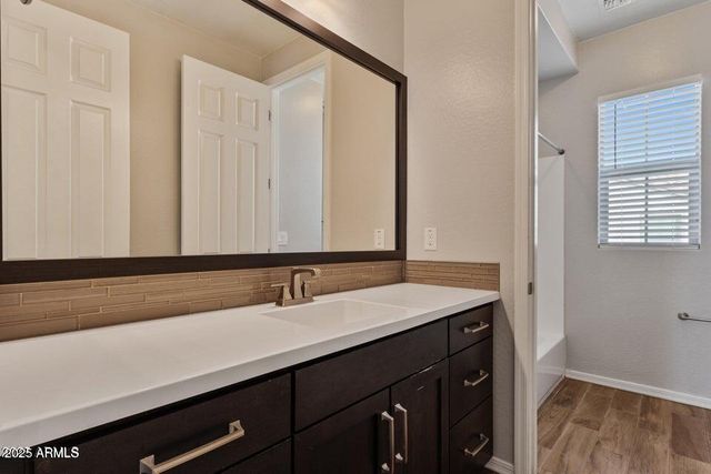 2337 W GLORIA Lane, Phoenix, AZ 85085