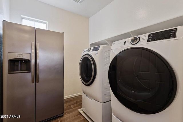 2337 W GLORIA Lane, Phoenix, AZ 85085