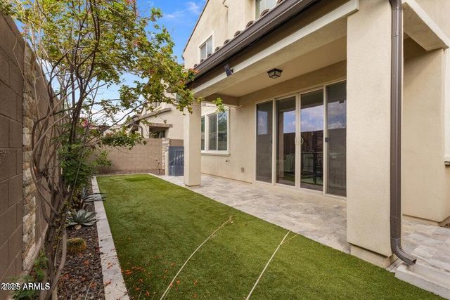 2337 W GLORIA Lane, Phoenix, AZ 85085