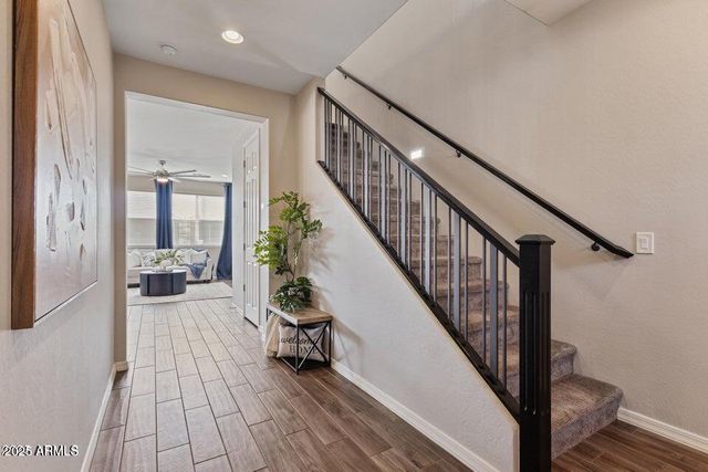 2337 W GLORIA Lane, Phoenix, AZ 85085