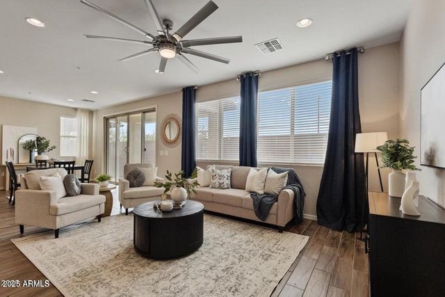 2337 W GLORIA Lane, Phoenix, AZ 85085