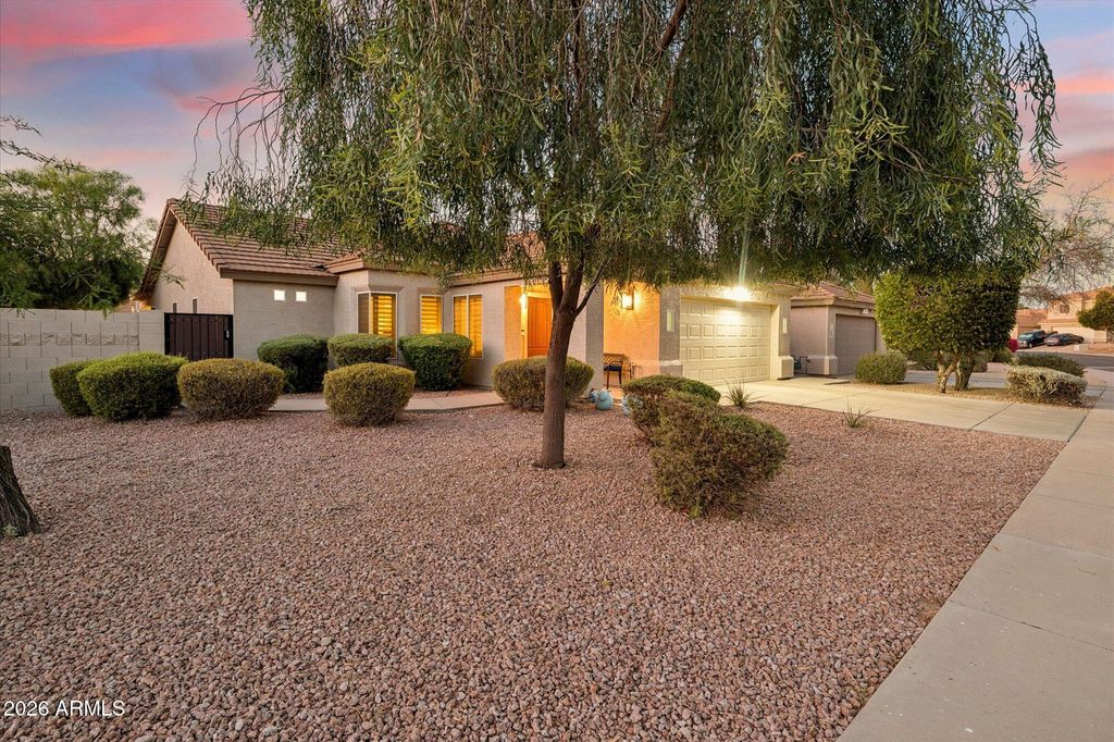 3428 E FRANCISCO Drive, Phoenix, AZ 85042